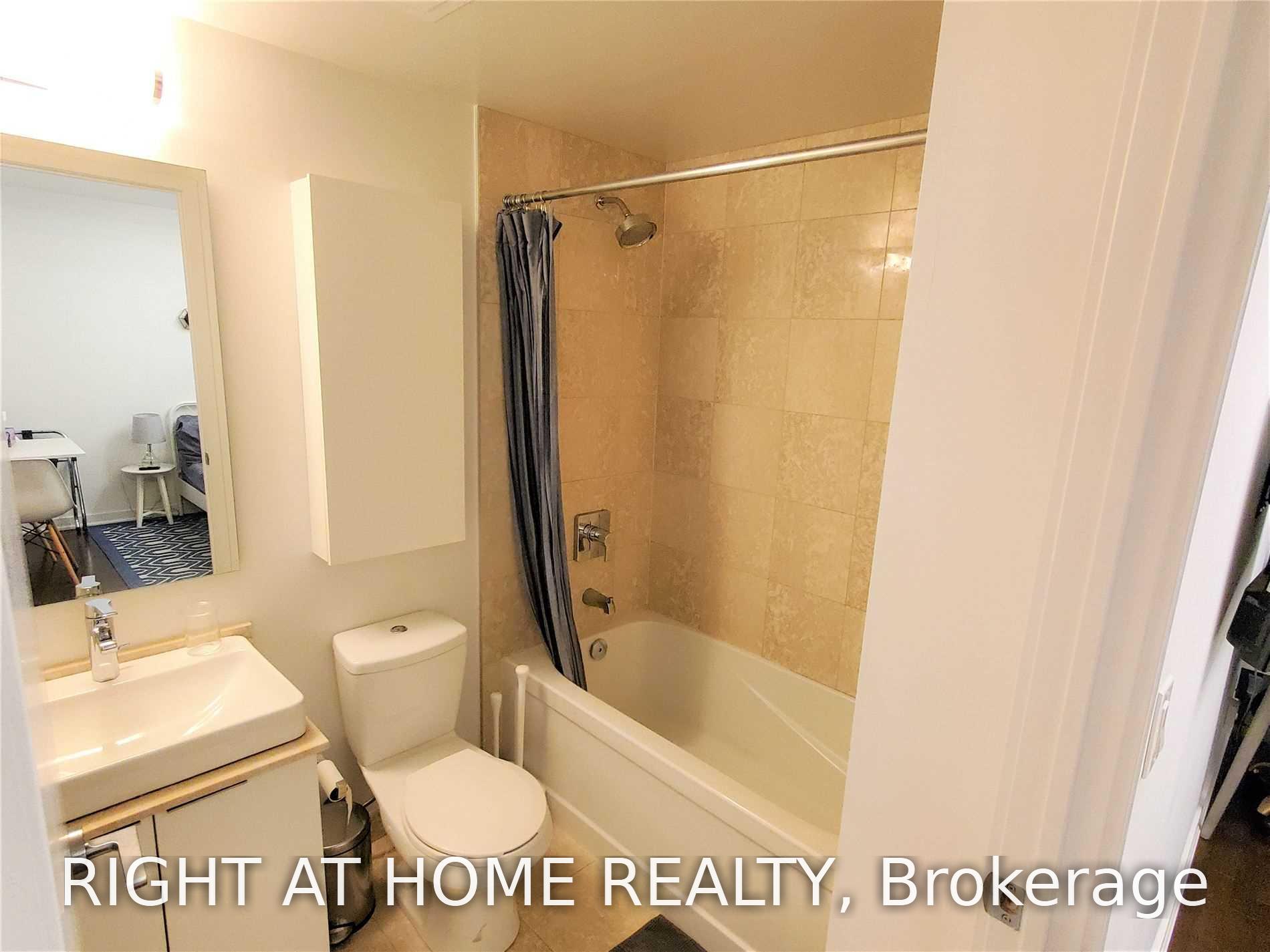 Photo 6 of Unit 4902, 14 York Street, Toronto, Waterfront Communities — HOMEH