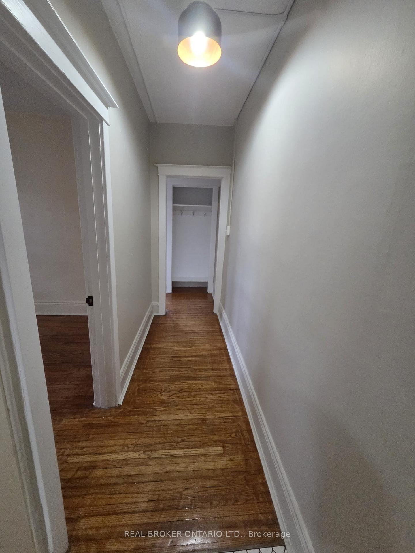 Photo 7 of Unit 4, 479 Aberdeen Avenue, Hamilton, Kirkendall — HOMEH