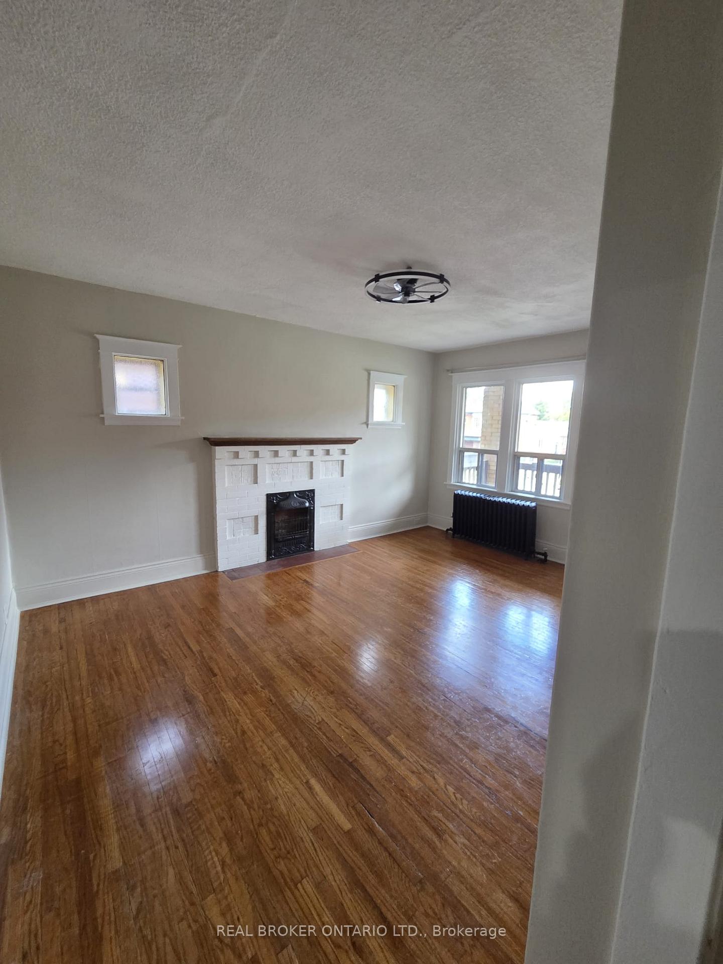 Photo 10 of Unit 4, 479 Aberdeen Avenue, Hamilton, Kirkendall — HOMEH