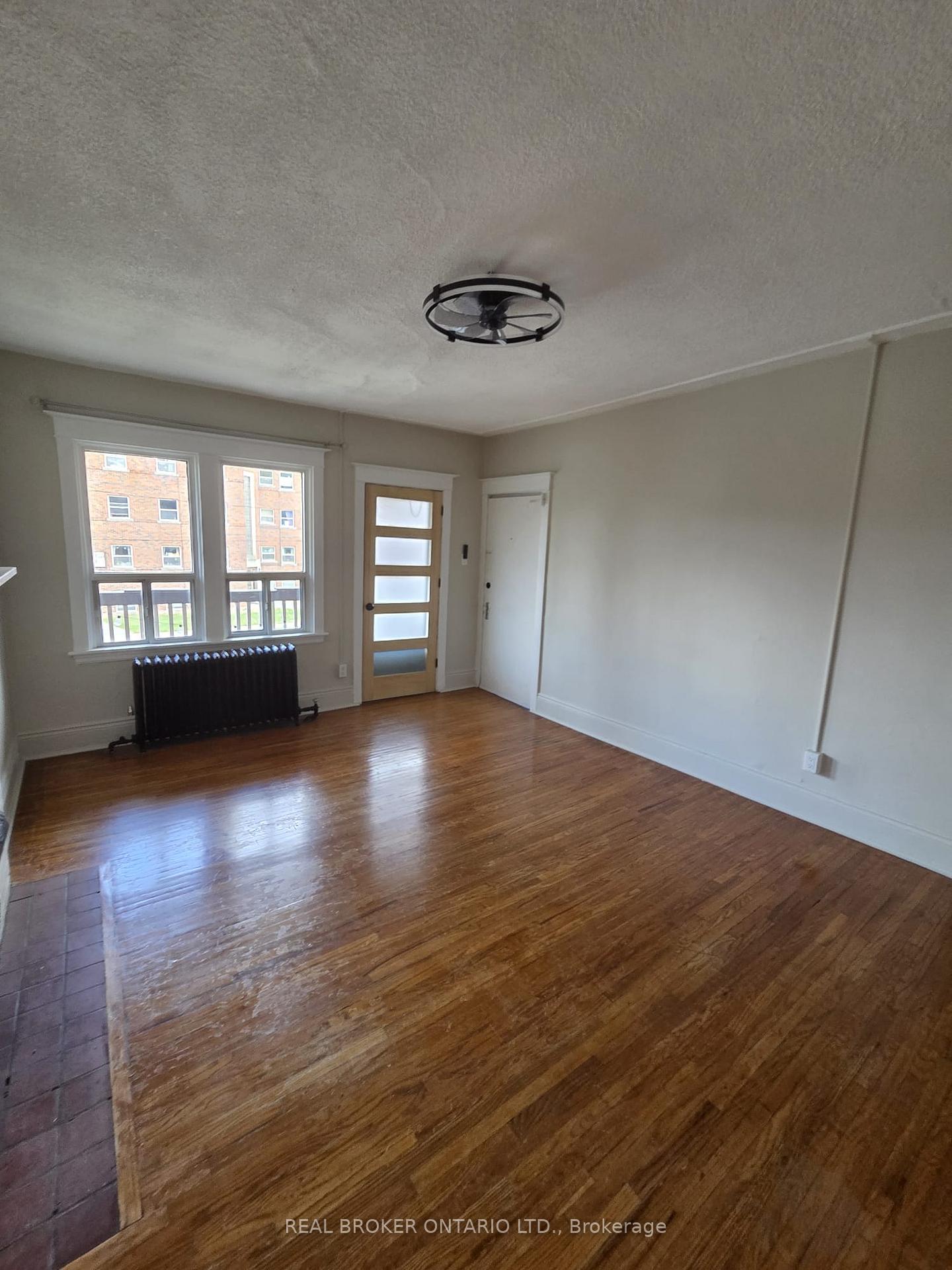 Photo 12 of Unit 4, 479 Aberdeen Avenue, Hamilton, Kirkendall — HOMEH