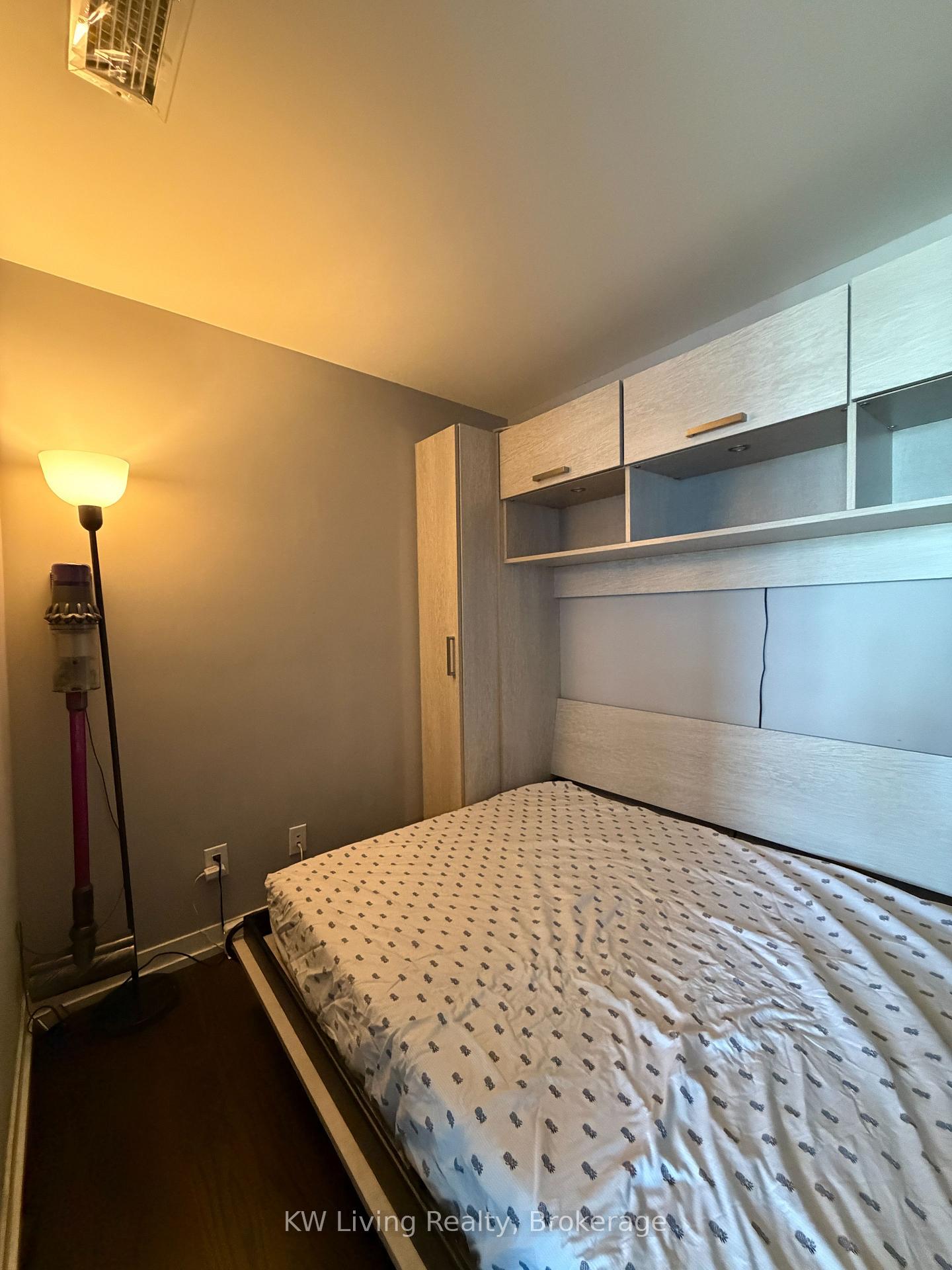 Photo 9 of Unit 3506, 21 Widmer Street, Toronto, Waterfront Communities — HOMEH