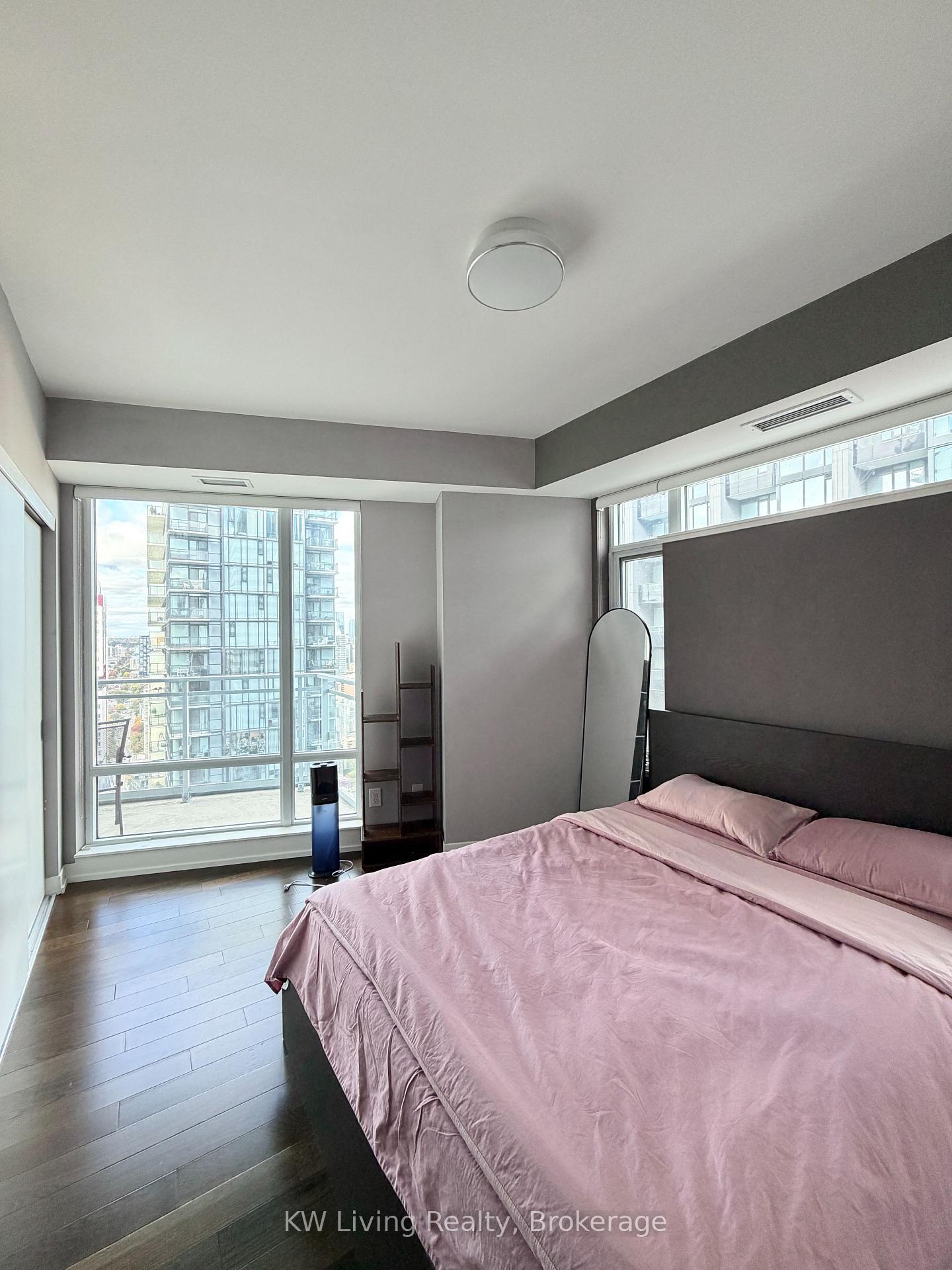 Photo 14 of Unit 3506, 21 Widmer Street, Toronto, Waterfront Communities — HOMEH