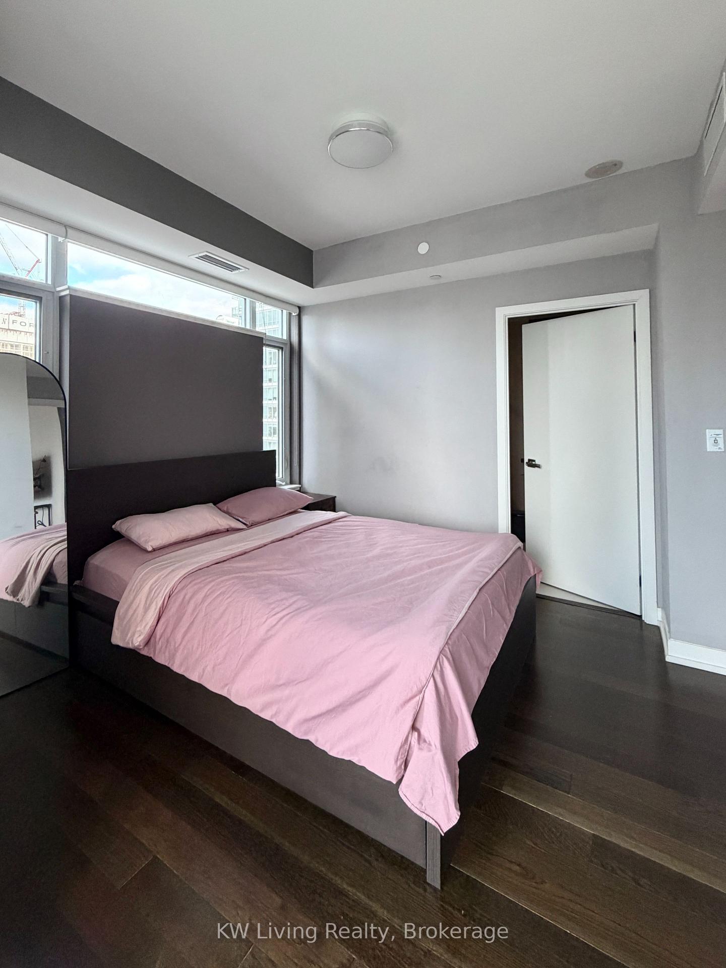 Photo 15 of Unit 3506, 21 Widmer Street, Toronto, Waterfront Communities — HOMEH