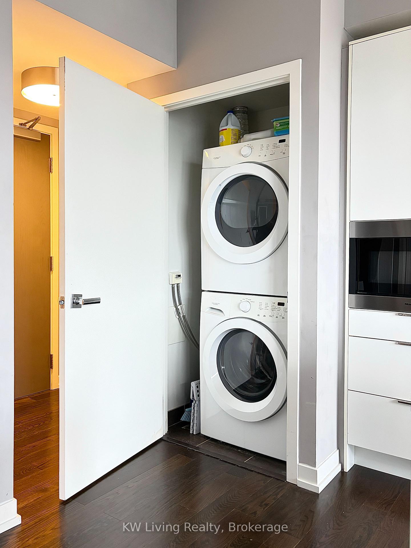 Photo 17 of Unit 3506, 21 Widmer Street, Toronto, Waterfront Communities — HOMEH