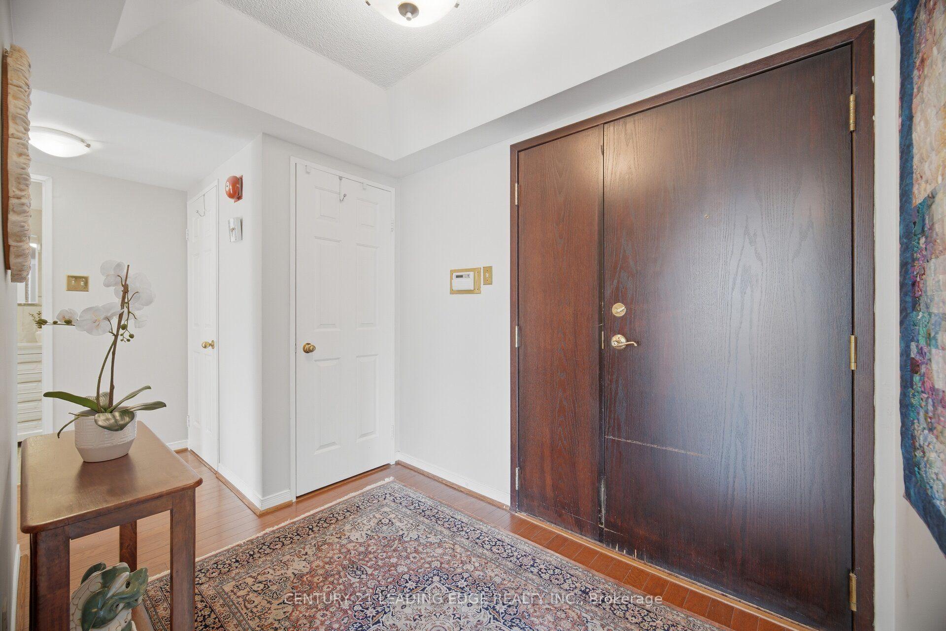 Photo 8 of Unit 202, 1700 The Collegeway Way, Mississauga, Erin Mills — HOMEH