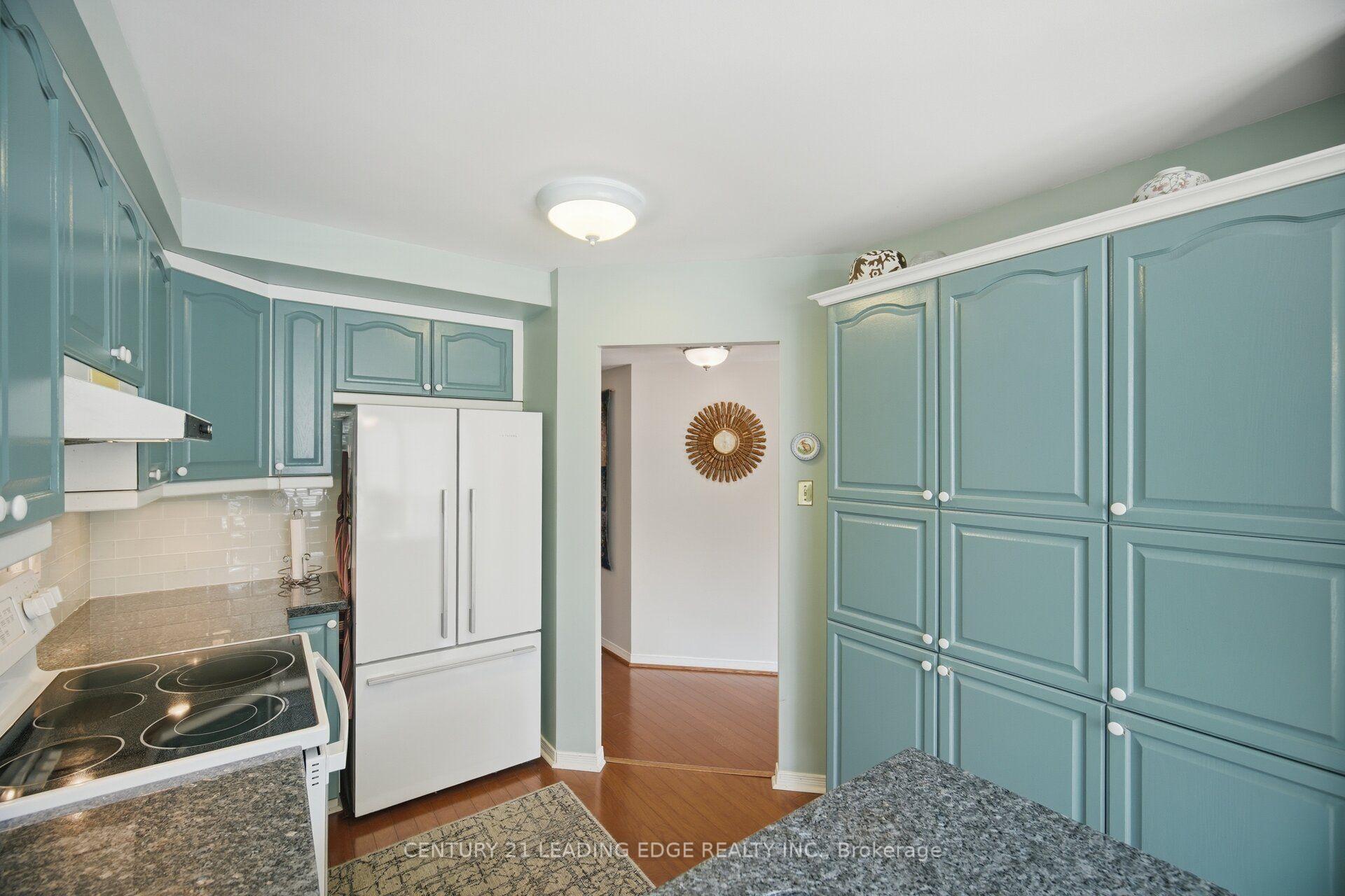 Photo 11 of Unit 202, 1700 The Collegeway Way, Mississauga, Erin Mills — HOMEH