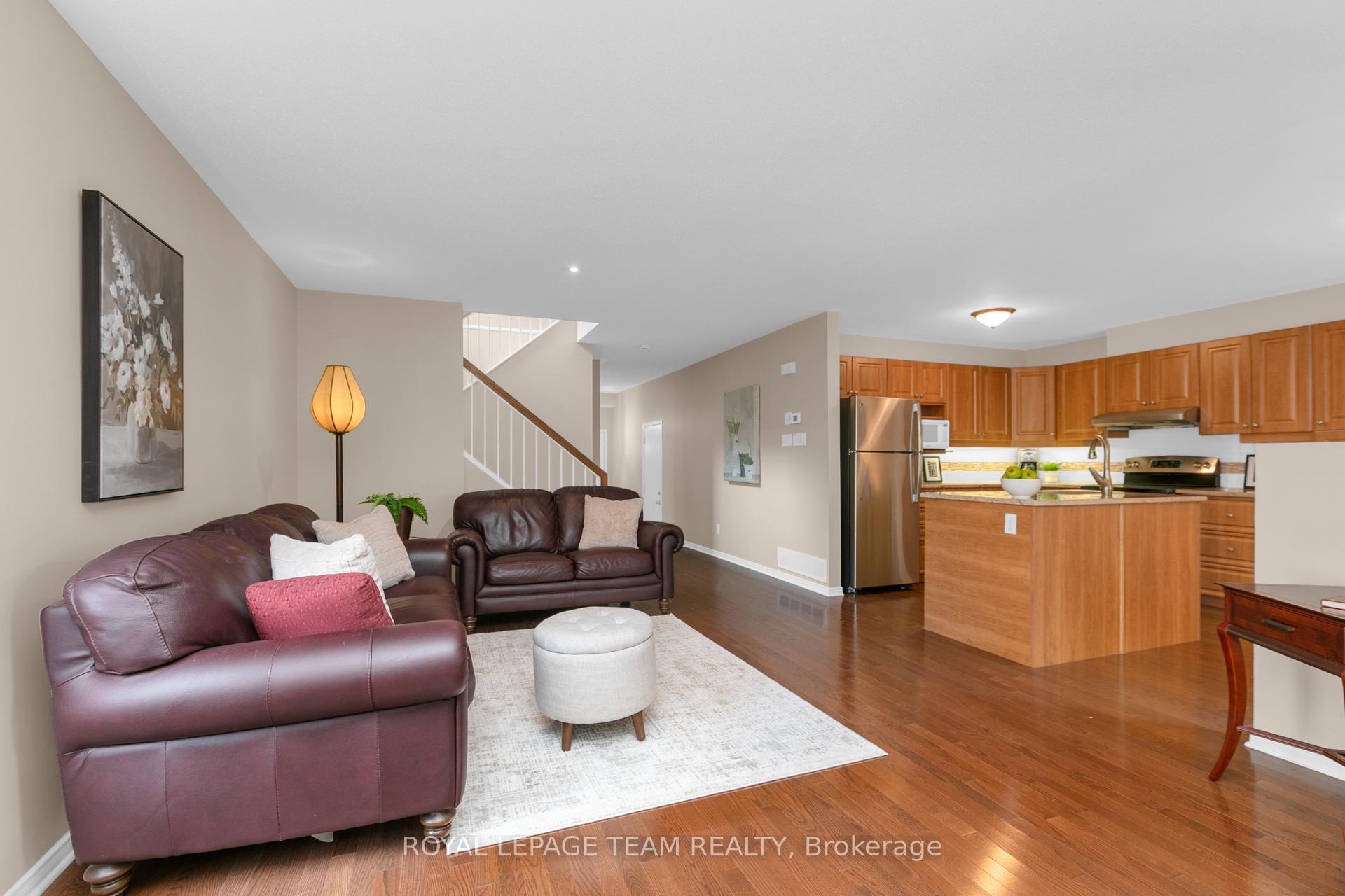 Photo 6 of 28 Appledale Drive, Ottawa, Barrhaven - Longfields — HOMEH