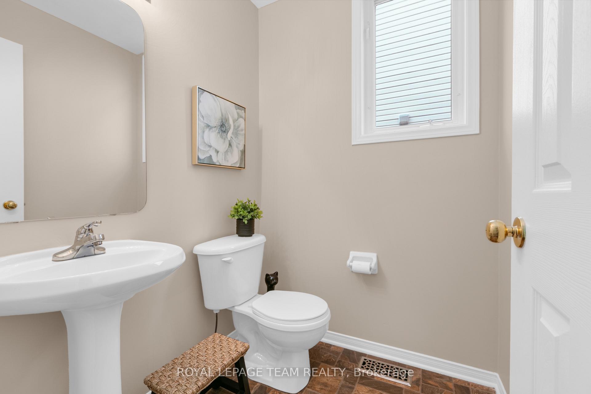 Photo 9 of 28 Appledale Drive, Ottawa, Barrhaven - Longfields — HOMEH
