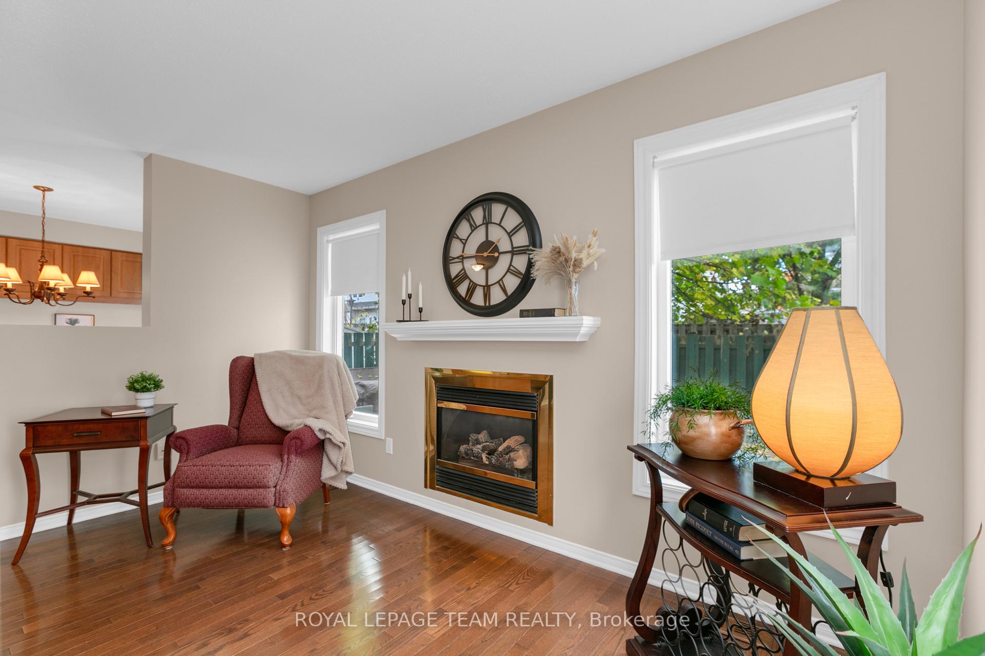 Photo 11 of 28 Appledale Drive, Ottawa, Barrhaven - Longfields — HOMEH