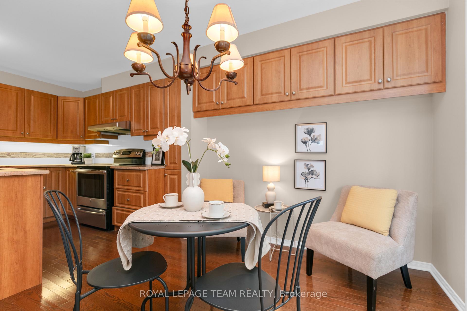 Photo 20 of 28 Appledale Drive, Ottawa, Barrhaven - Longfields — HOMEH