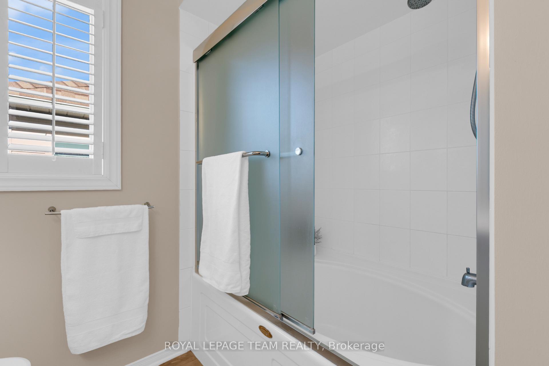 Photo 31 of 28 Appledale Drive, Ottawa, Barrhaven - Longfields — HOMEH
