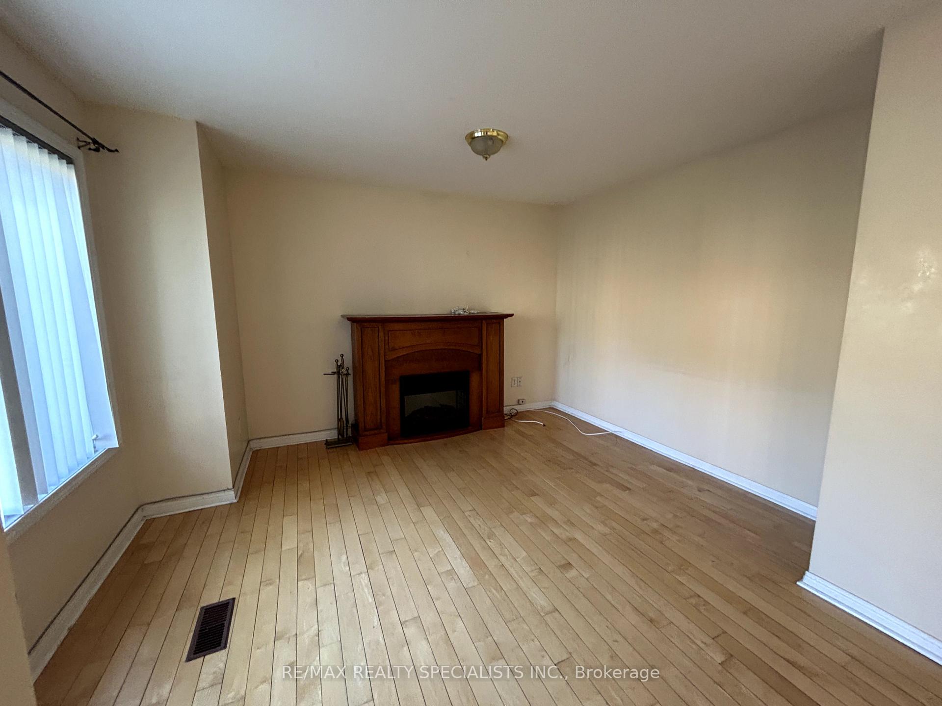 Photo 16 of 5947 Osprey Boulevard, Mississauga, Lisgar — HOMEH