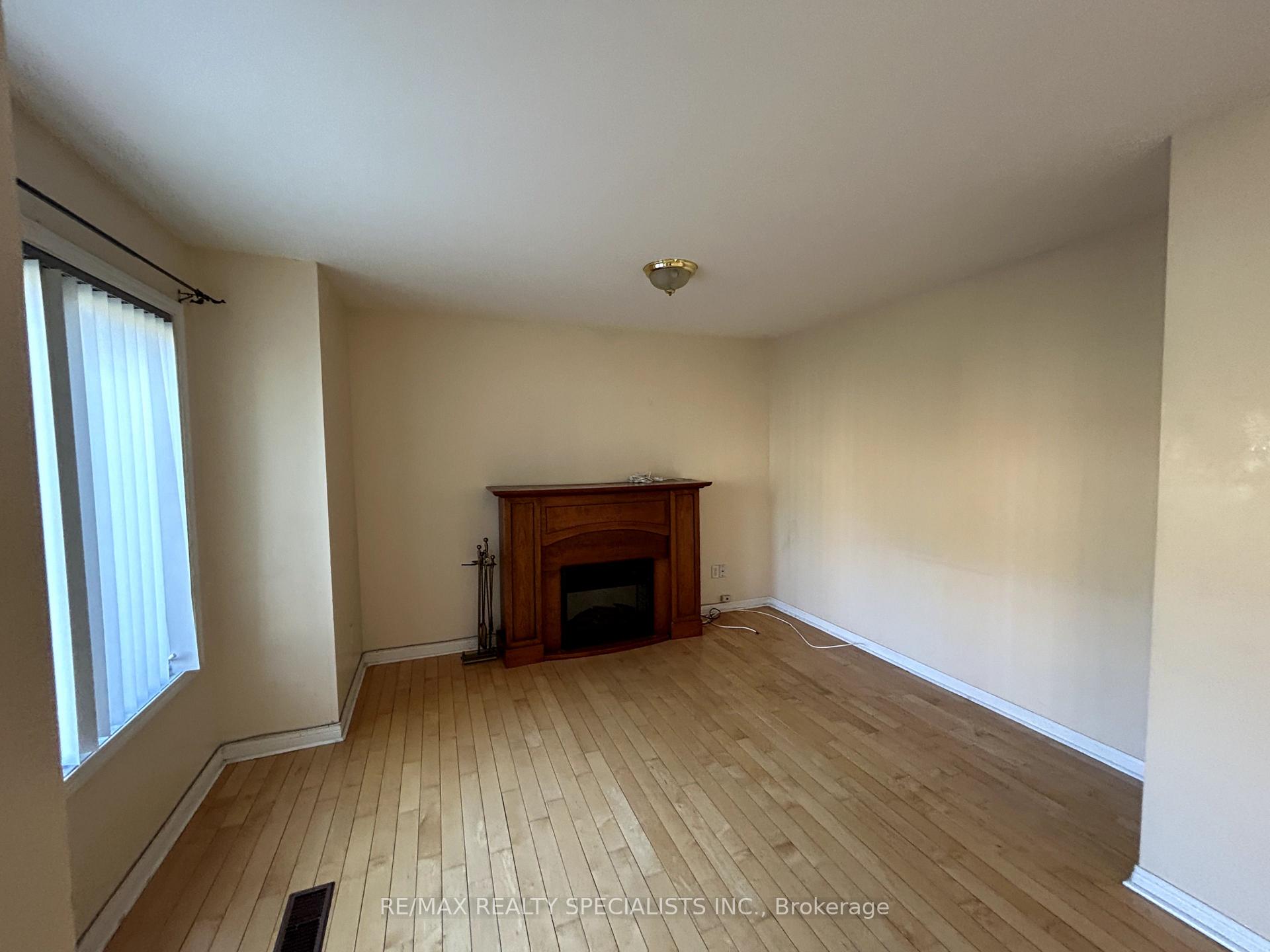 Photo 17 of 5947 Osprey Boulevard, Mississauga, Lisgar — HOMEH