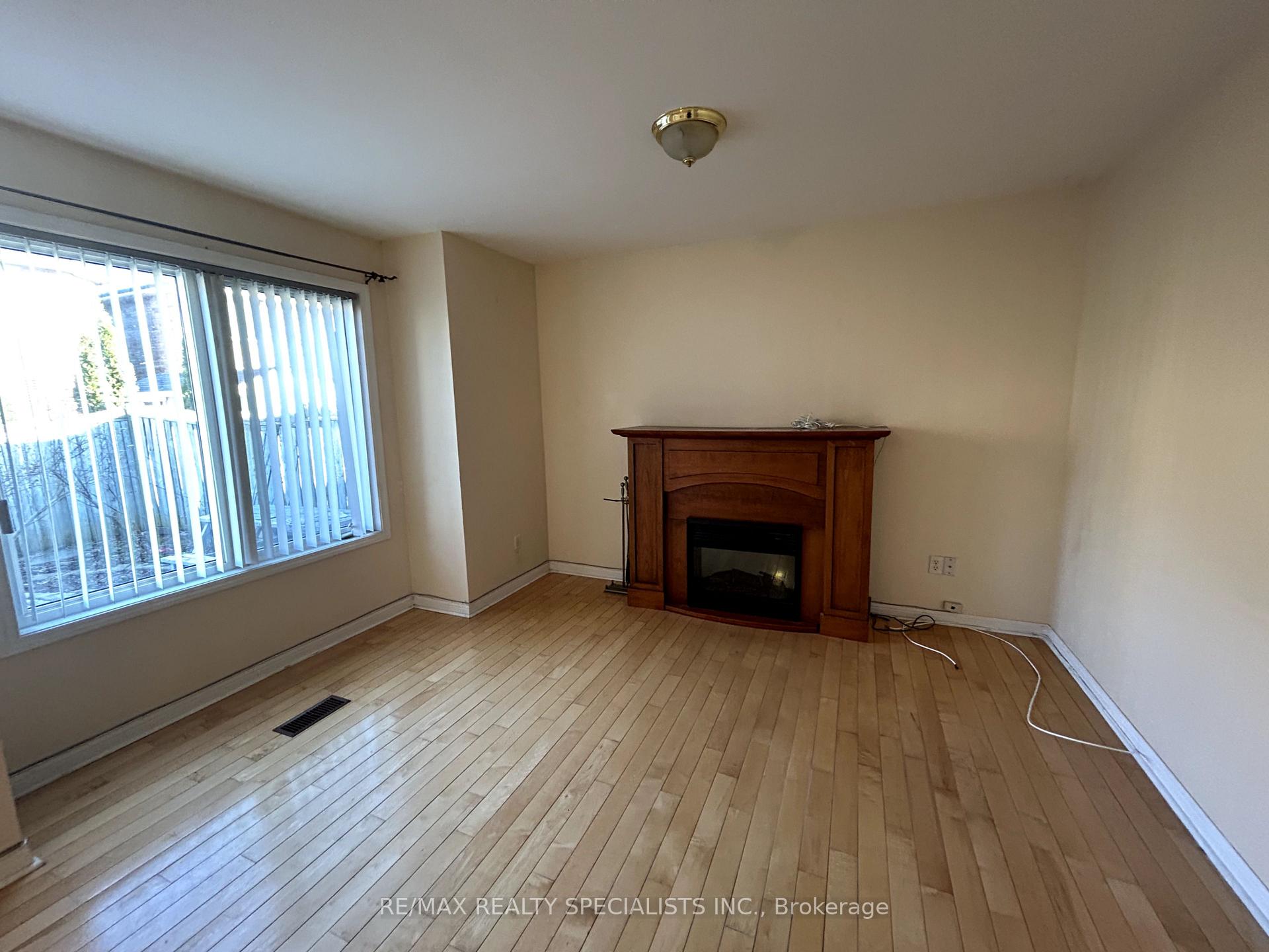 Photo 19 of 5947 Osprey Boulevard, Mississauga, Lisgar — HOMEH