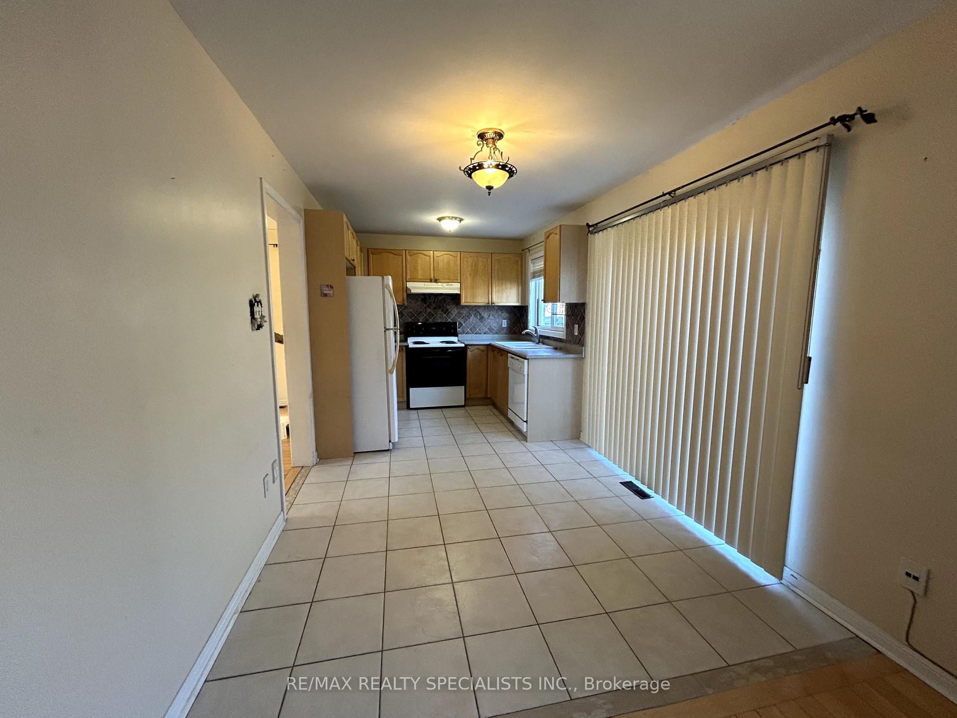 Photo 22 of 5947 Osprey Boulevard, Mississauga, Lisgar — HOMEH
