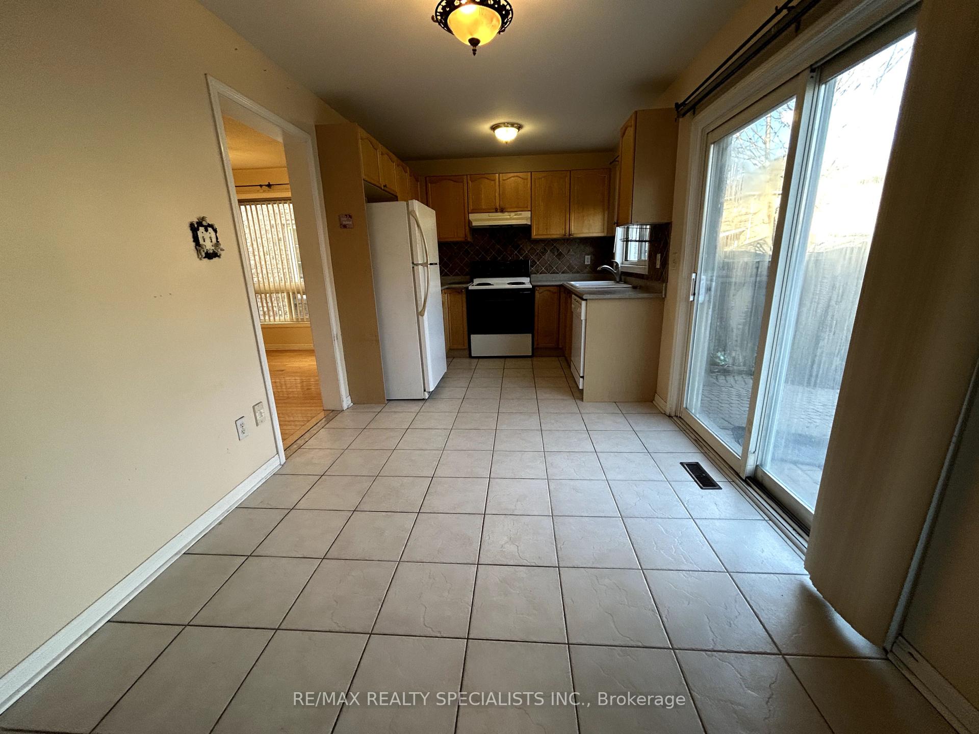 Photo 24 of 5947 Osprey Boulevard, Mississauga, Lisgar — HOMEH