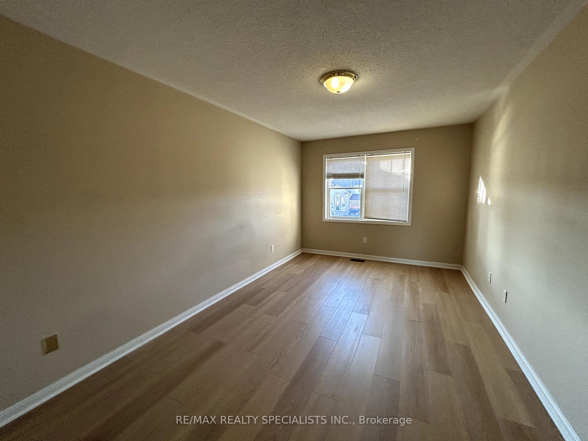 Photo 34 of 5947 Osprey Boulevard, Mississauga, Lisgar — HOMEH