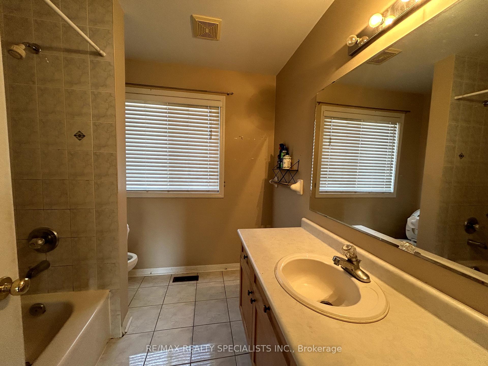 Photo 35 of 5947 Osprey Boulevard, Mississauga, Lisgar — HOMEH