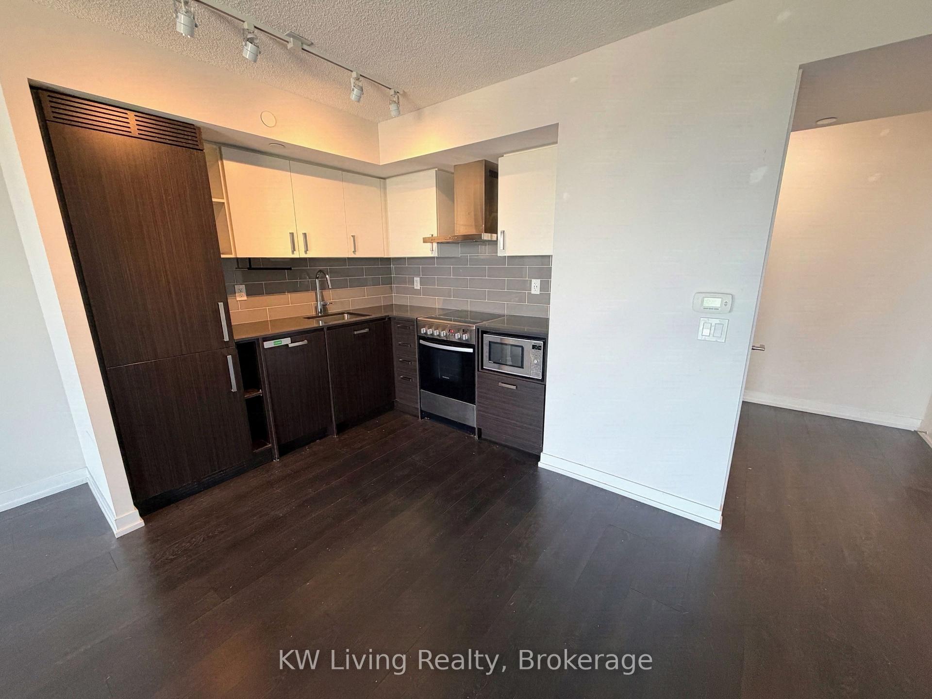 Photo 2 of Unit 2911, 125 Redpath Avenue, Toronto, Mount Pleasant West — HOMEH