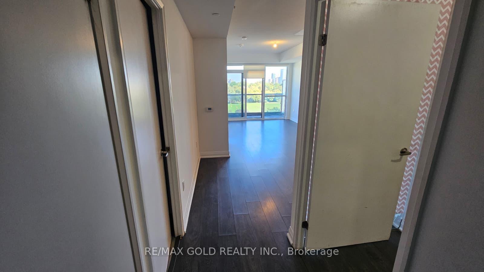 Photo 3 of Unit 714, 10 Gibbs Road, Etobicoke, Islington-City Centre West — HOMEH
