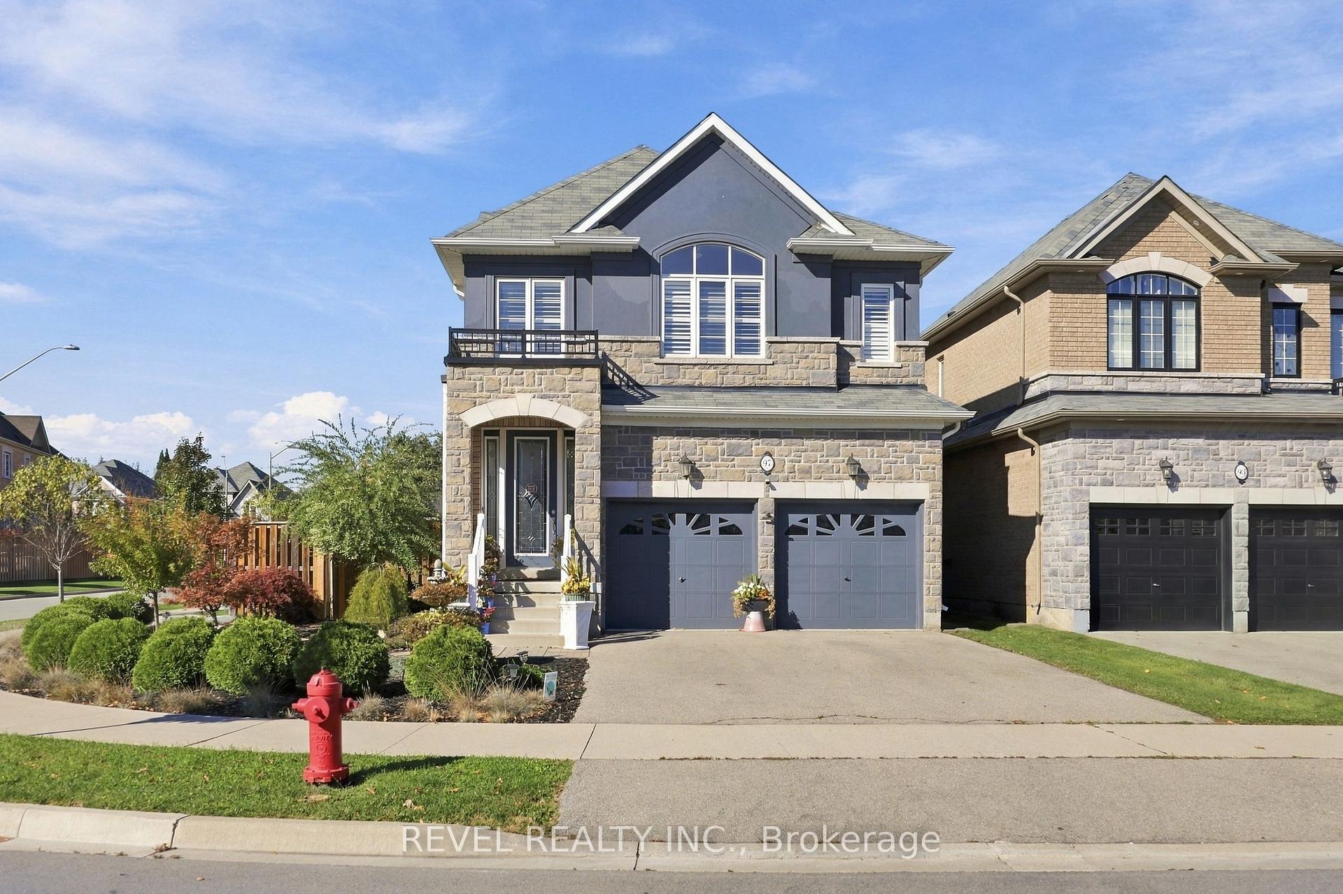 Photo 1 of 97 Narbonne Crescent, Hamilton, Stoney Creek Mountain — HOMEH