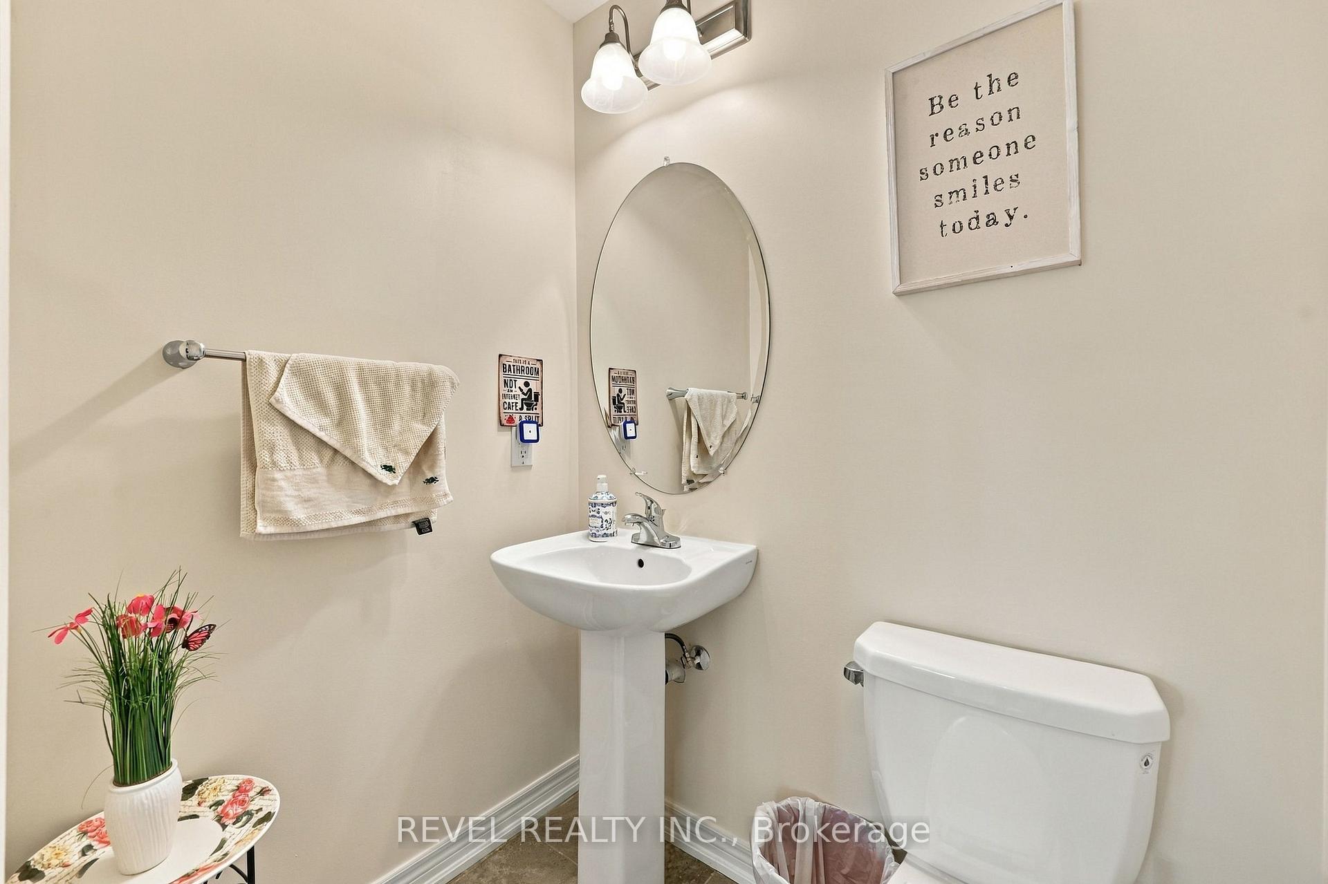 Photo 11 of 97 Narbonne Crescent, Hamilton, Stoney Creek Mountain — HOMEH