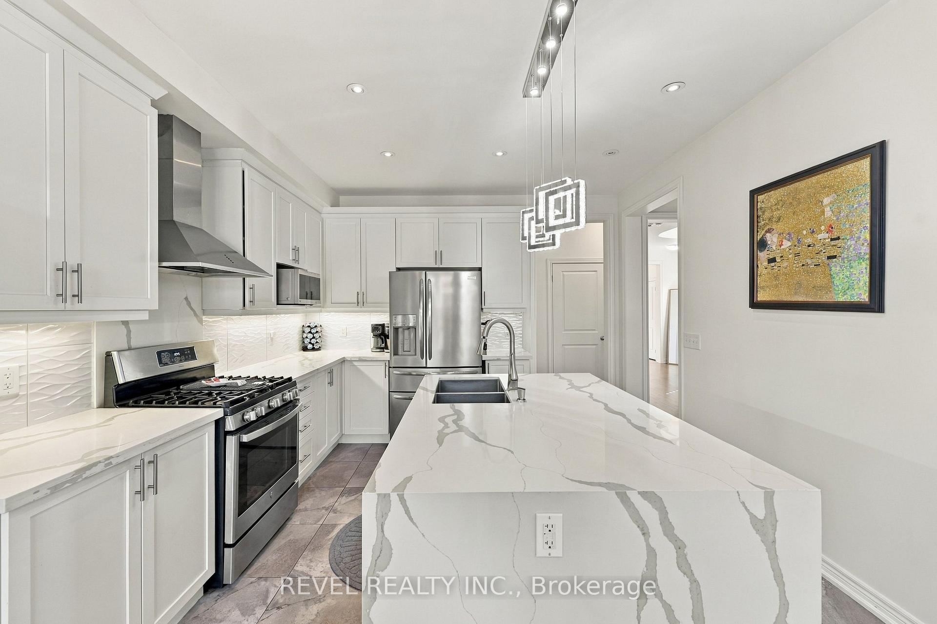 Photo 16 of 97 Narbonne Crescent, Hamilton, Stoney Creek Mountain — HOMEH