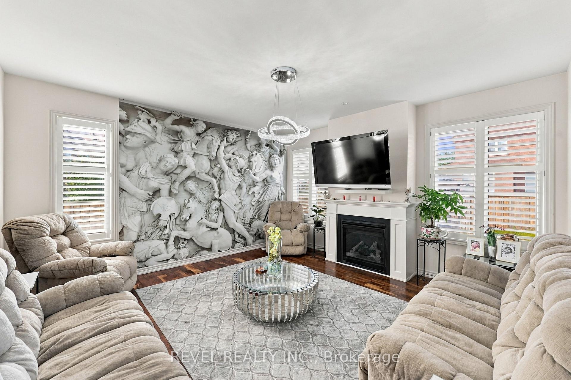 Photo 19 of 97 Narbonne Crescent, Hamilton, Stoney Creek Mountain — HOMEH