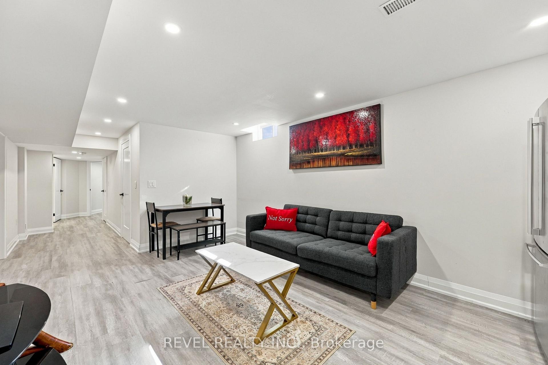 Photo 34 of 97 Narbonne Crescent, Hamilton, Stoney Creek Mountain — HOMEH