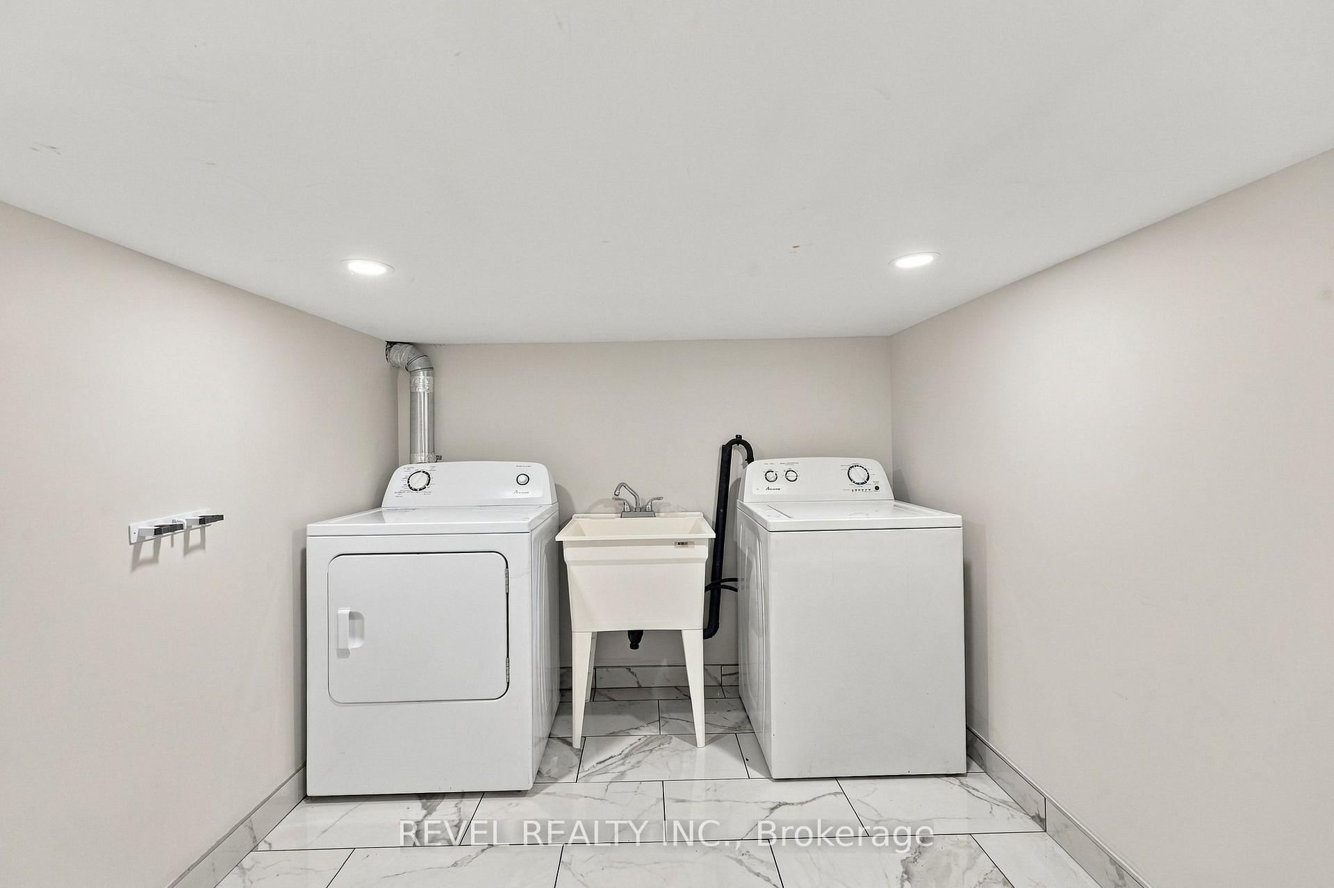 Photo 38 of 97 Narbonne Crescent, Hamilton, Stoney Creek Mountain — HOMEH