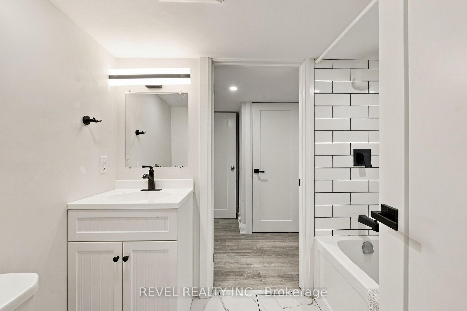 Photo 39 of 97 Narbonne Crescent, Hamilton, Stoney Creek Mountain — HOMEH