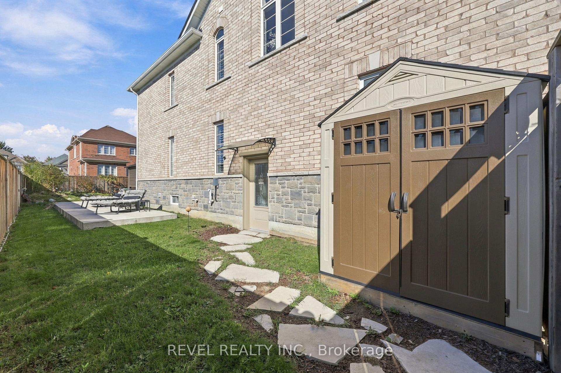 Photo 41 of 97 Narbonne Crescent, Hamilton, Stoney Creek Mountain — HOMEH