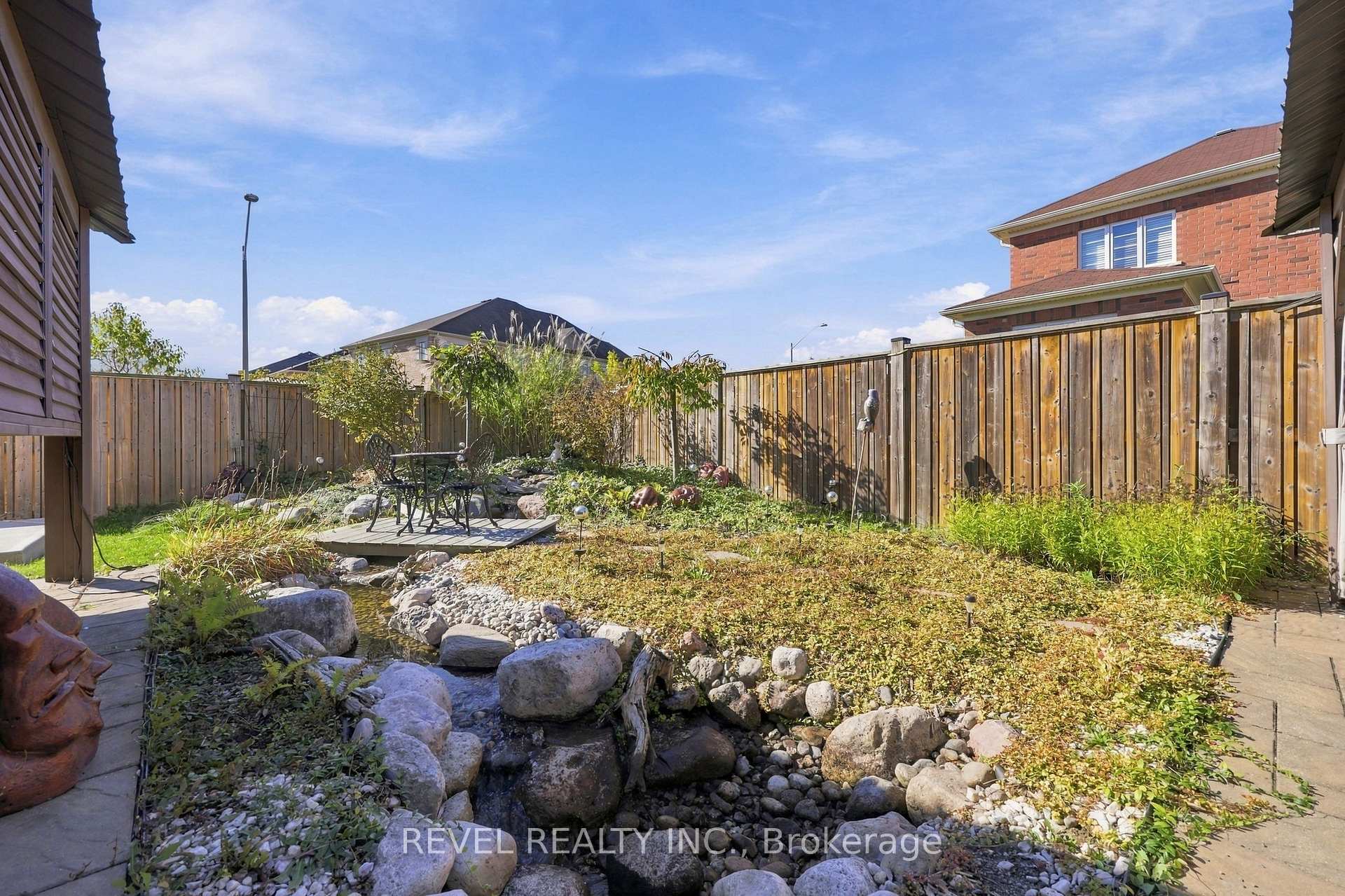 Photo 43 of 97 Narbonne Crescent, Hamilton, Stoney Creek Mountain — HOMEH