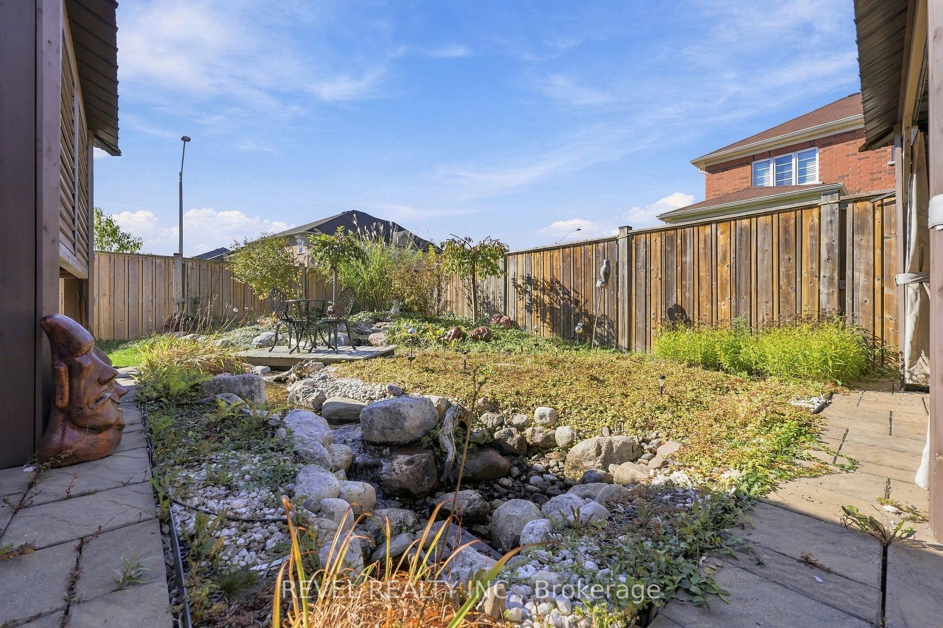 Photo 44 of 97 Narbonne Crescent, Hamilton, Stoney Creek Mountain — HOMEH