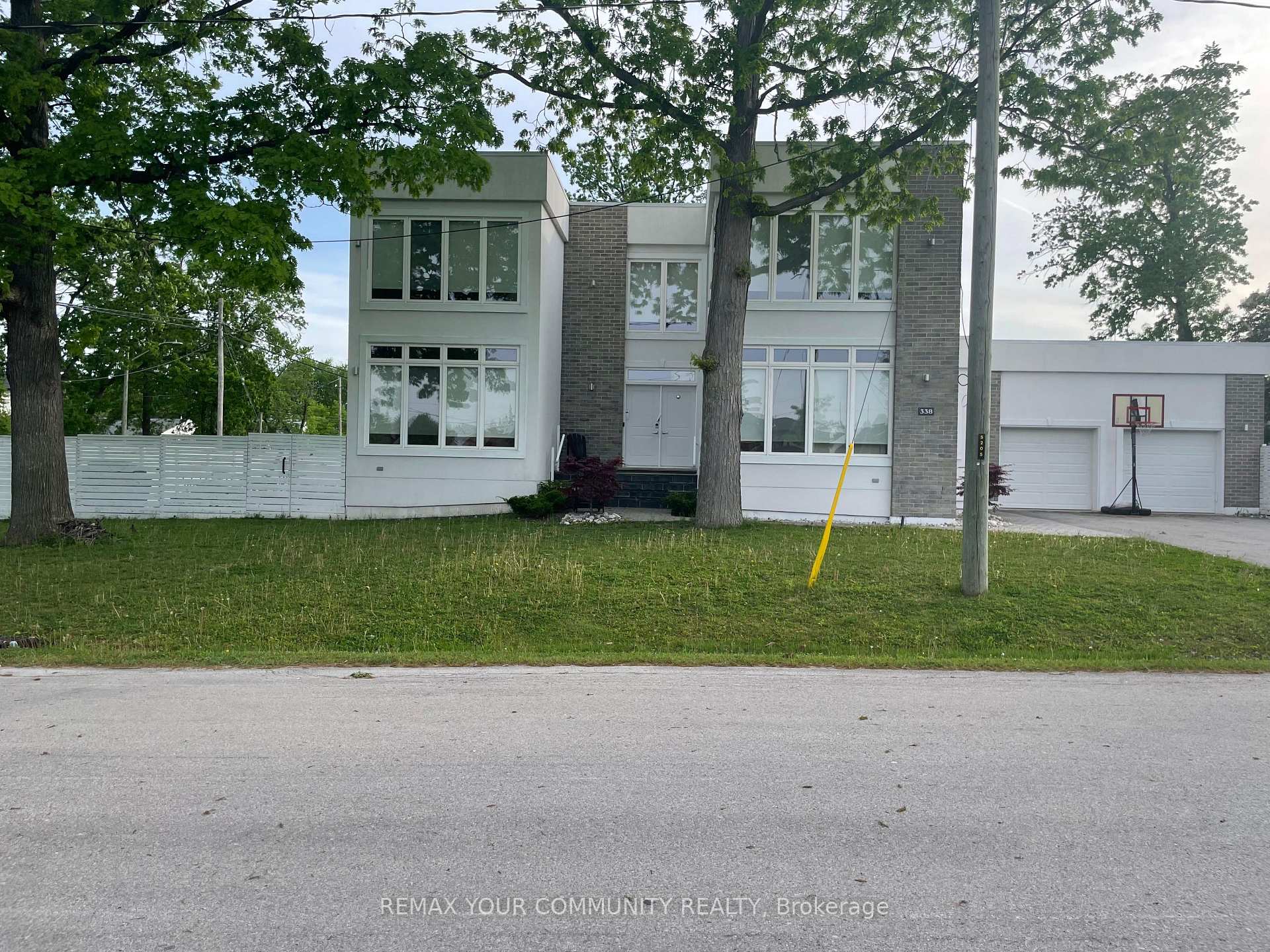 Photo of 338 Woodale Avenue
