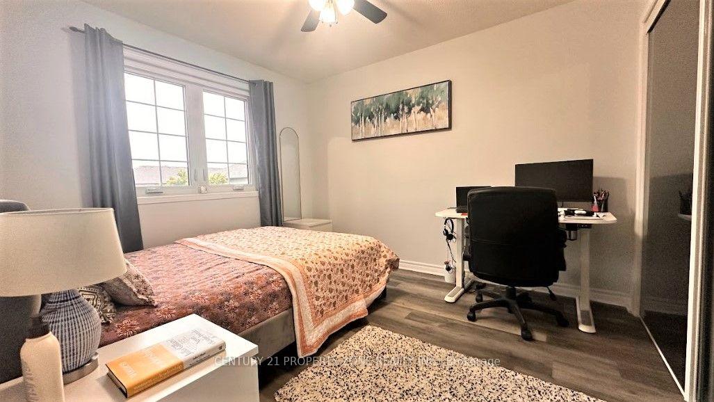 Photo 9 of Unit 18, 104 Frances Avenue, Hamilton, Lakeshore — HOMEH