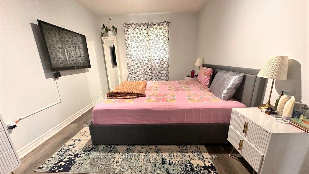 Photo 11 of Unit 18, 104 Frances Avenue, Hamilton, Lakeshore — HOMEH