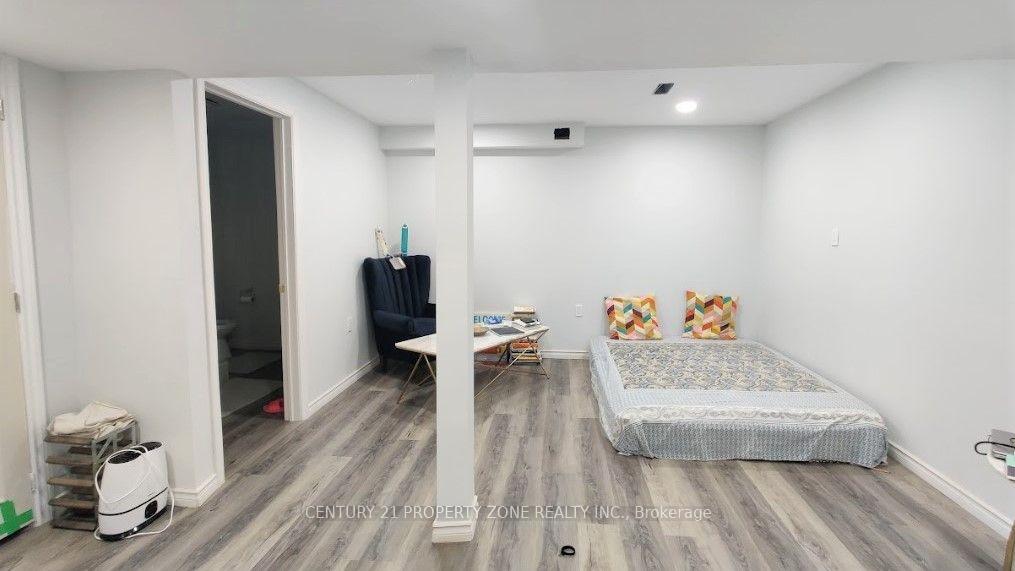 Photo 17 of Unit 18, 104 Frances Avenue, Hamilton, Lakeshore — HOMEH