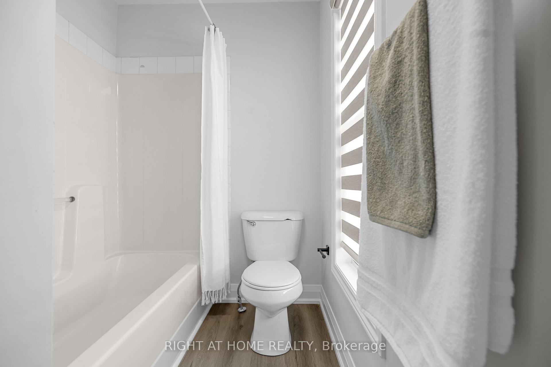 Photo 27 of Unit 31, 600 Sarnia Road, London, North I — HOMEH