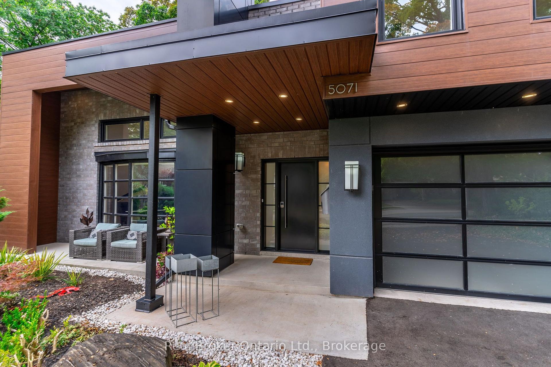 Photo 3 of 5071 Spruce Avenue, Burlington, Appleby — HOMEH
