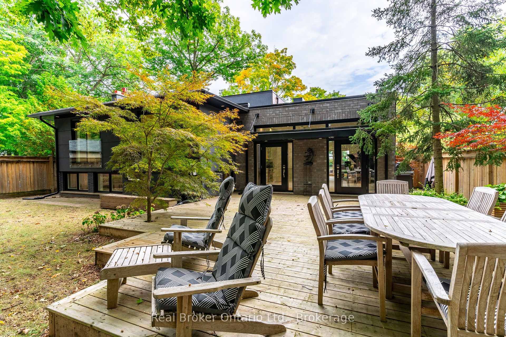 Photo 34 of 5071 Spruce Avenue, Burlington, Appleby — HOMEH