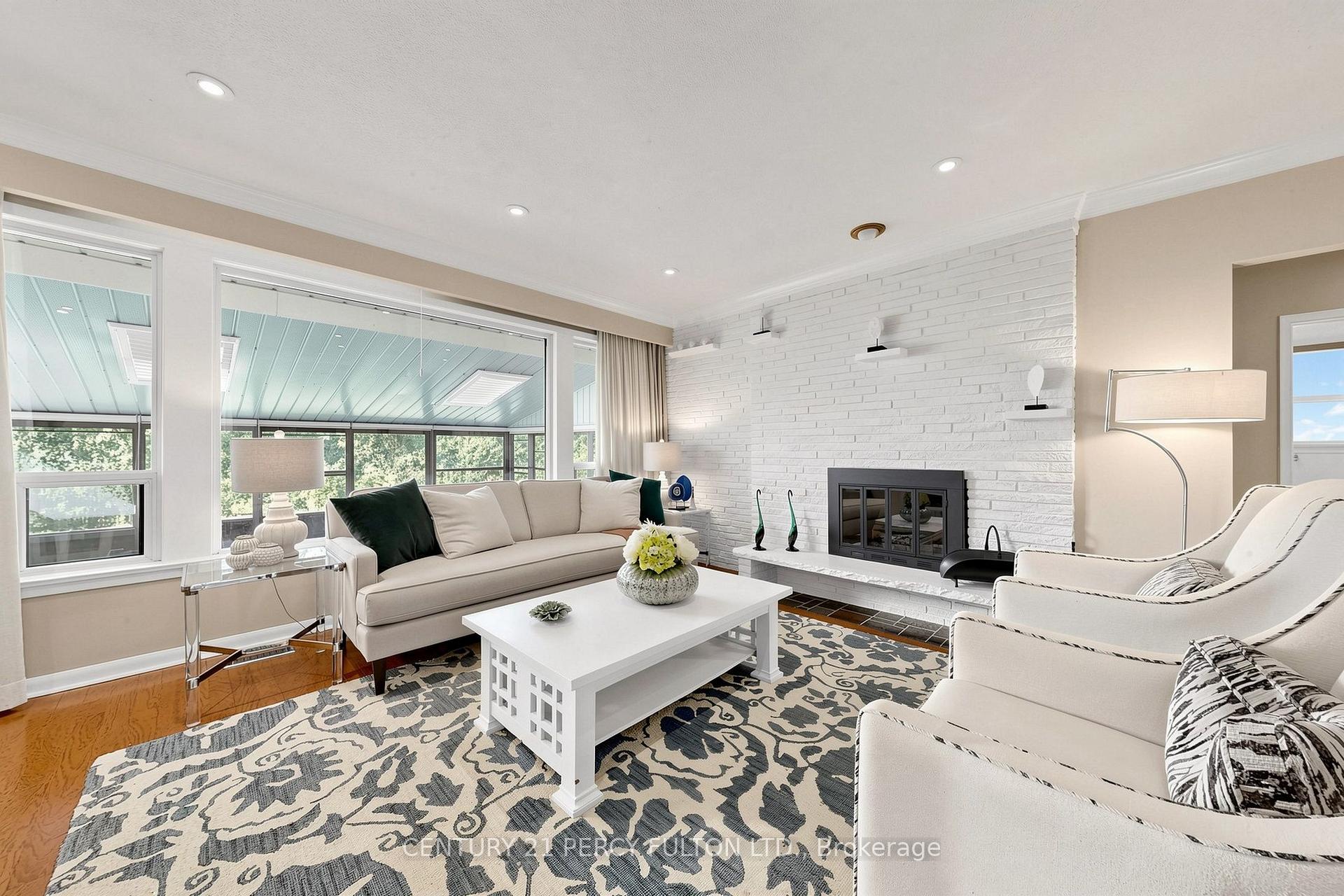 Photo 9 of 8 Wallbridge Court, North York, Willowdale West — HOMEH