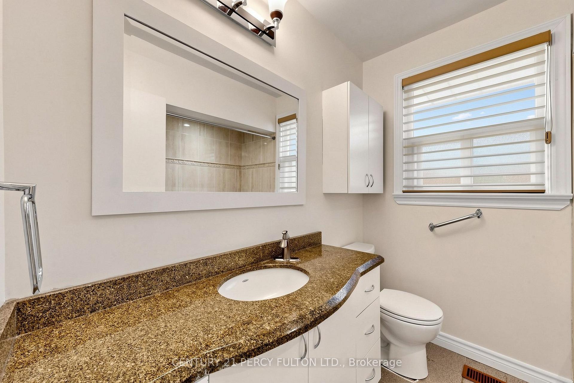 Photo 16 of 8 Wallbridge Court, North York, Willowdale West — HOMEH
