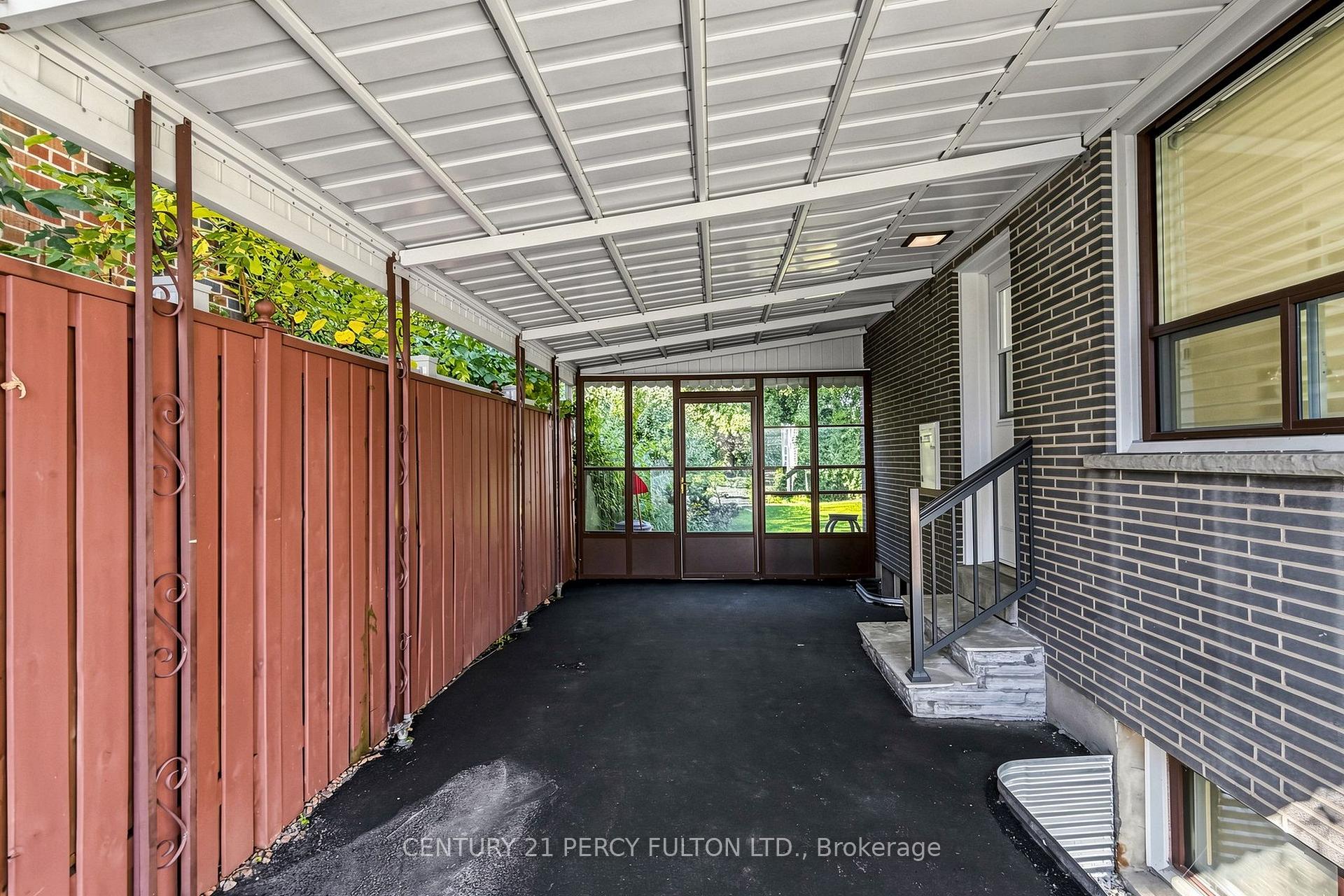 Photo 33 of 8 Wallbridge Court, North York, Willowdale West — HOMEH