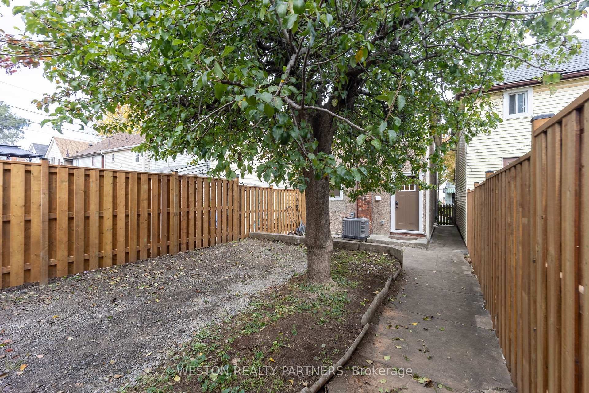 Photo 39 of 62 Francis Street, Hamilton, Industrial Sector — HOMEH