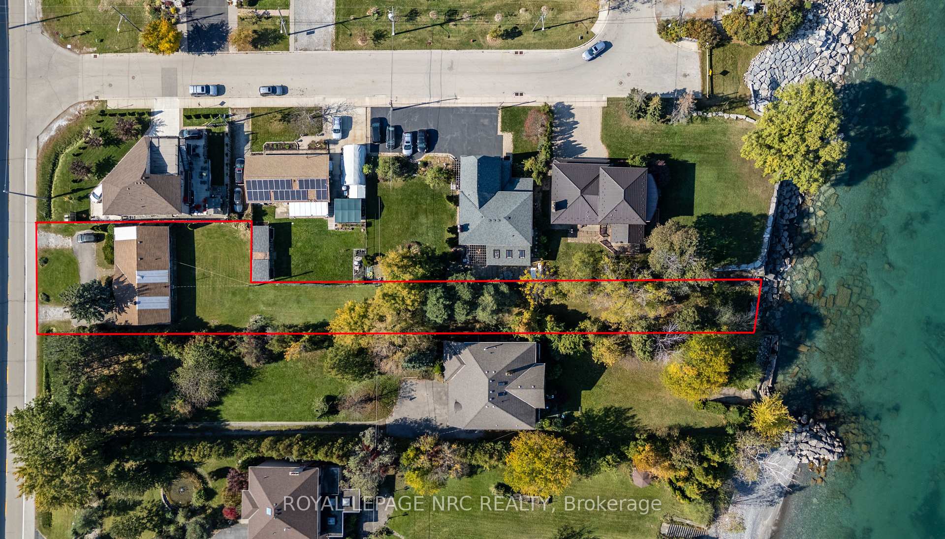 Photo 4 of 1023 North Service Road, Hamilton, Lakeshore — HOMEH