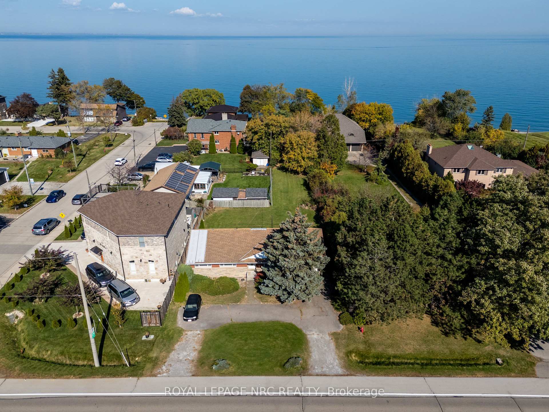 Photo 6 of 1023 North Service Road, Hamilton, Lakeshore — HOMEH
