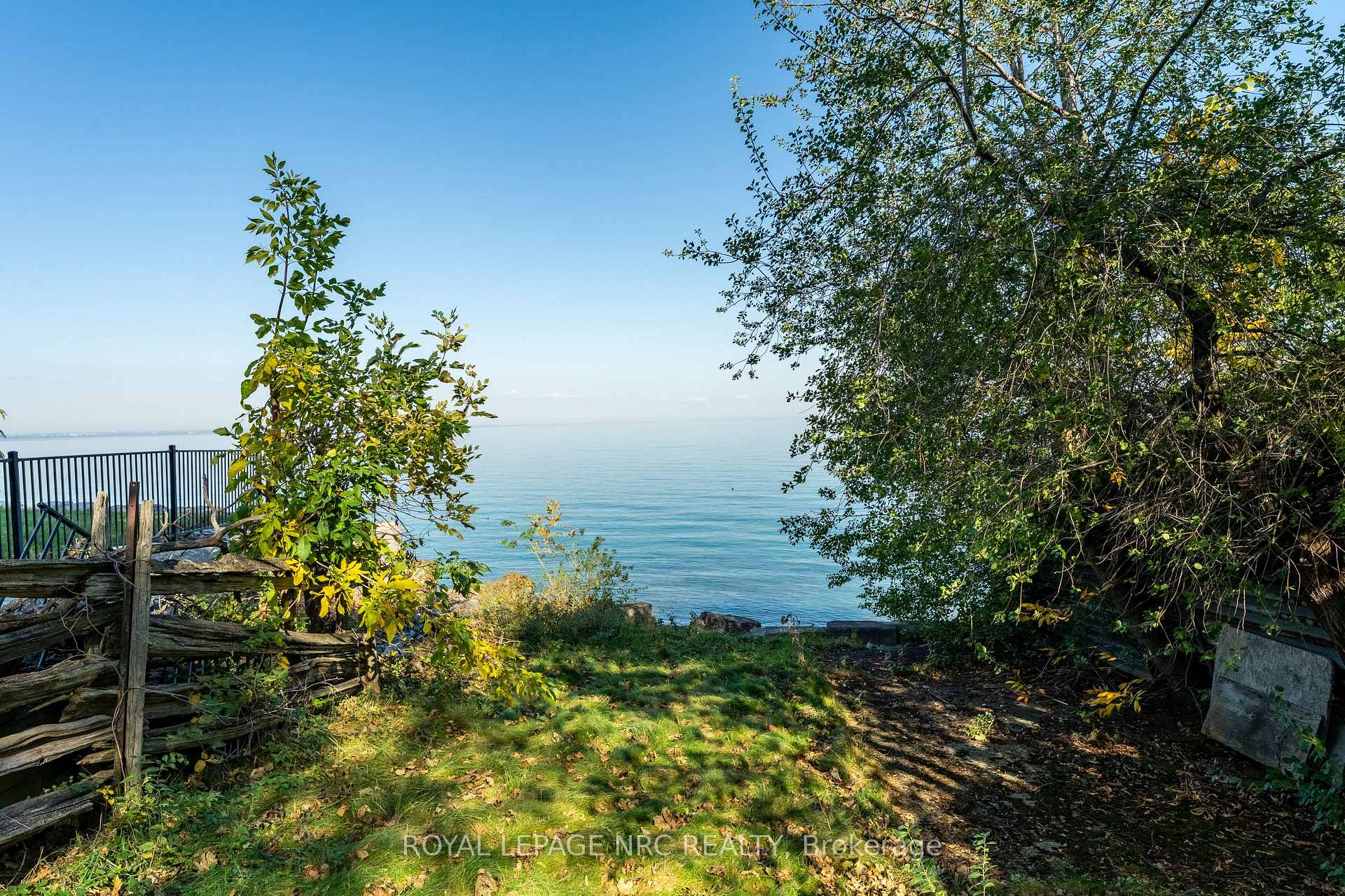 Photo 35 of 1023 North Service Road, Hamilton, Lakeshore — HOMEH