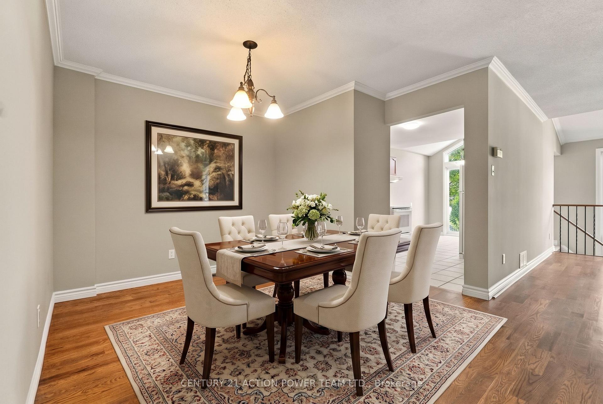 Photo 5 of 605 Latour Crescent, Ottawa, Fallingbrook/Gardenway South — HOMEH