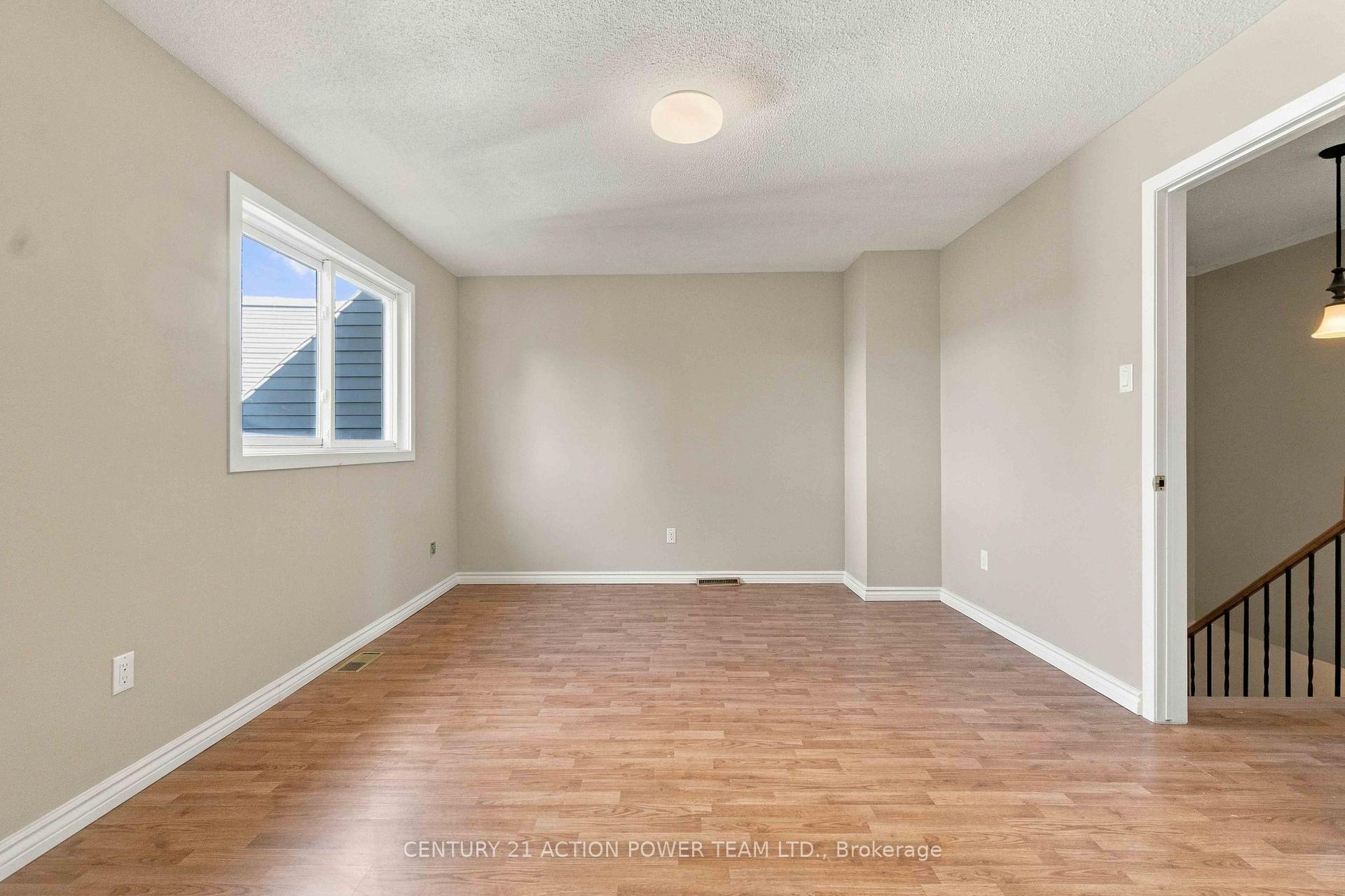 Photo 23 of 605 Latour Crescent, Ottawa, Fallingbrook/Gardenway South — HOMEH